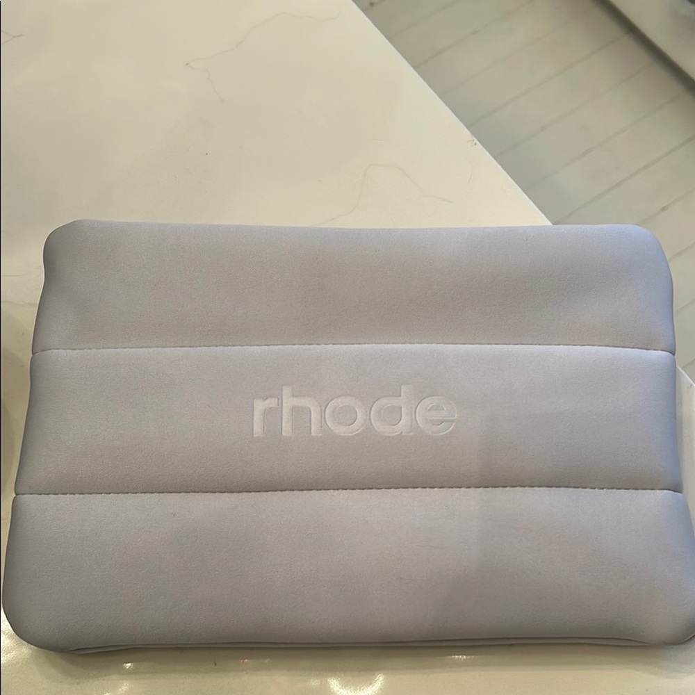RHODE Gray Sleeve with Quilted Design and Soft Material